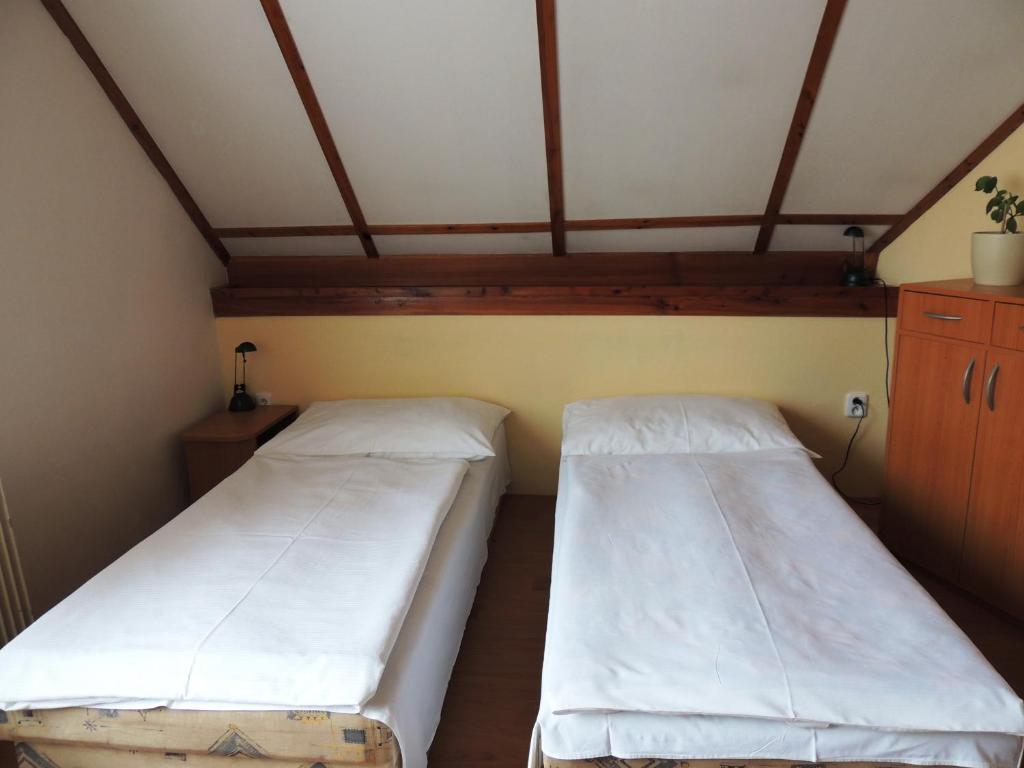 Penzion Pohoda Beroun Beroun  Habitación foto